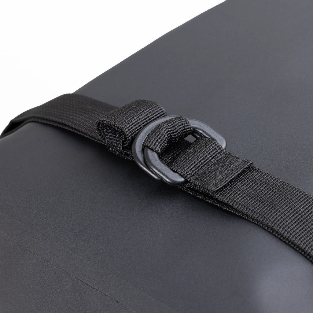 *Oxford ROAMER 15L Roll Bag-Black - OL1052..