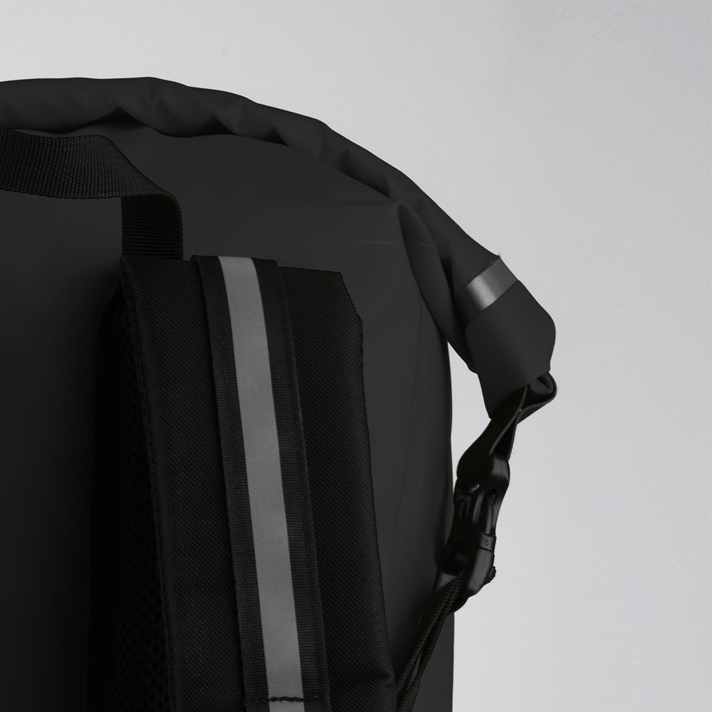 Oxford Aqua V12 Backpack in Black or Fluo - OL691/OL693..