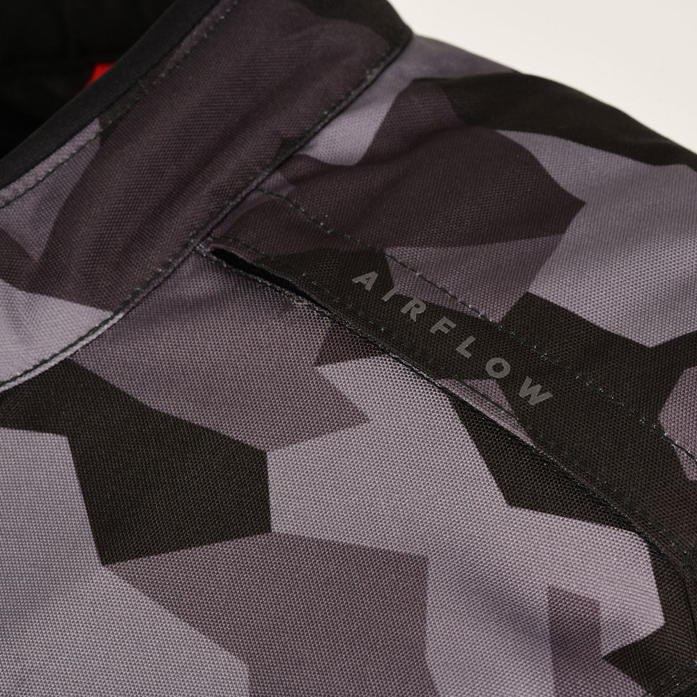 Oxford Delta 1.0 Jacket in Black, Black/Grey/Red or Black/Camo/Red - TM19310..